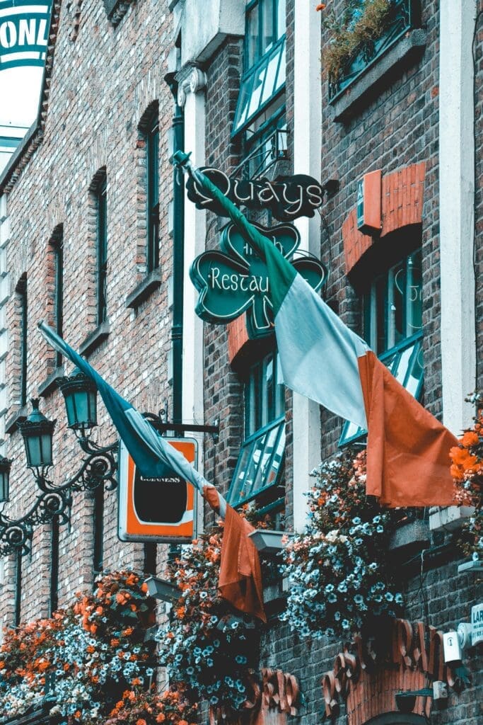 Irish Web Designers with Ireland Flag